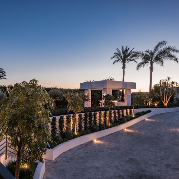 Luxueuse Villa Moderne de 6 Chambres à Sierra Blanca, Marbella Golden Mile | Image 2