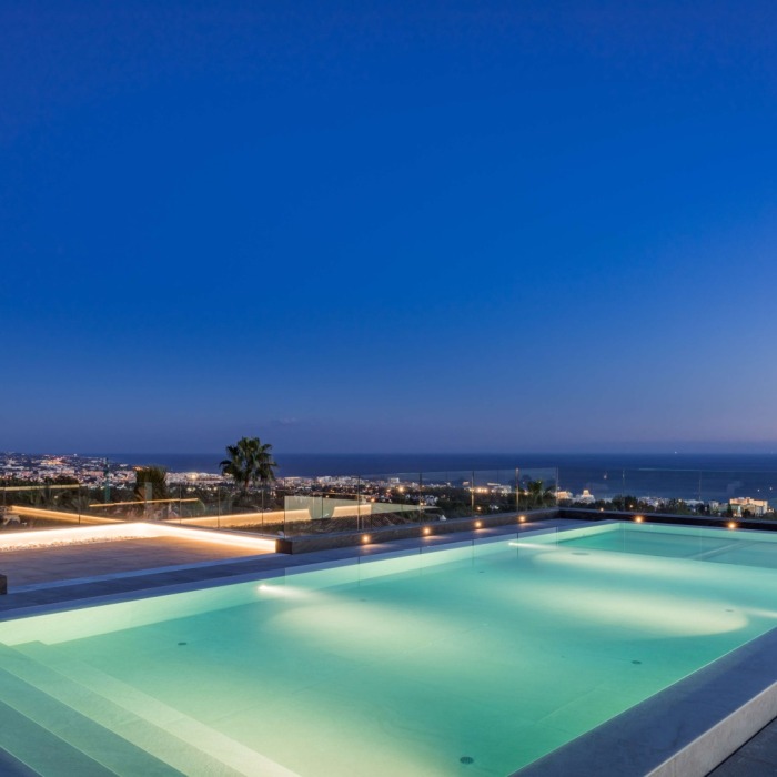 Luxurious Modern 6 Bedroom Villa in Sierra Blanca, Marbella Golden Mile | Image 7