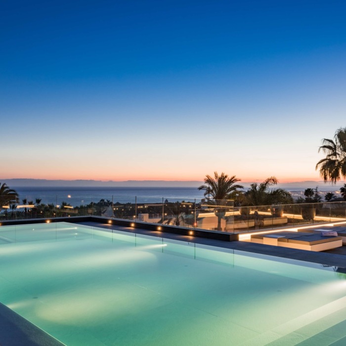 Luxurious Modern 6 Bedroom Villa in Sierra Blanca, Marbella Golden Mile | Image 9