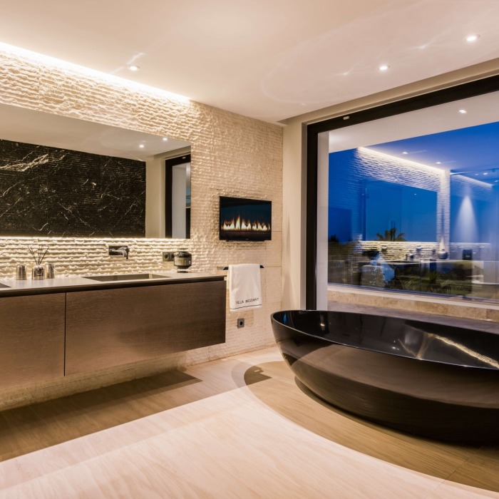 Luxurious Modern 6 Bedroom Villa in Sierra Blanca, Marbella Golden Mile | Image 14