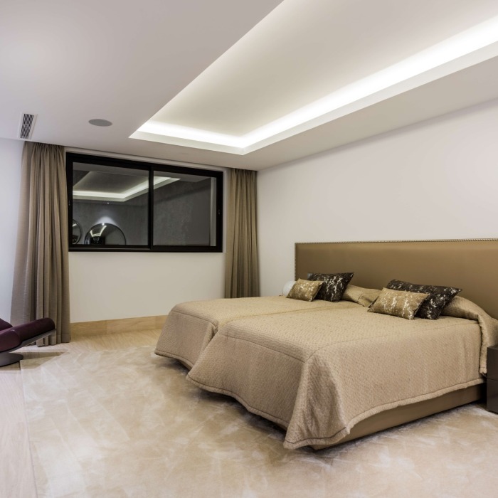 Luxurious Modern 6 Bedroom Villa in Sierra Blanca, Marbella Golden Mile | Image 20