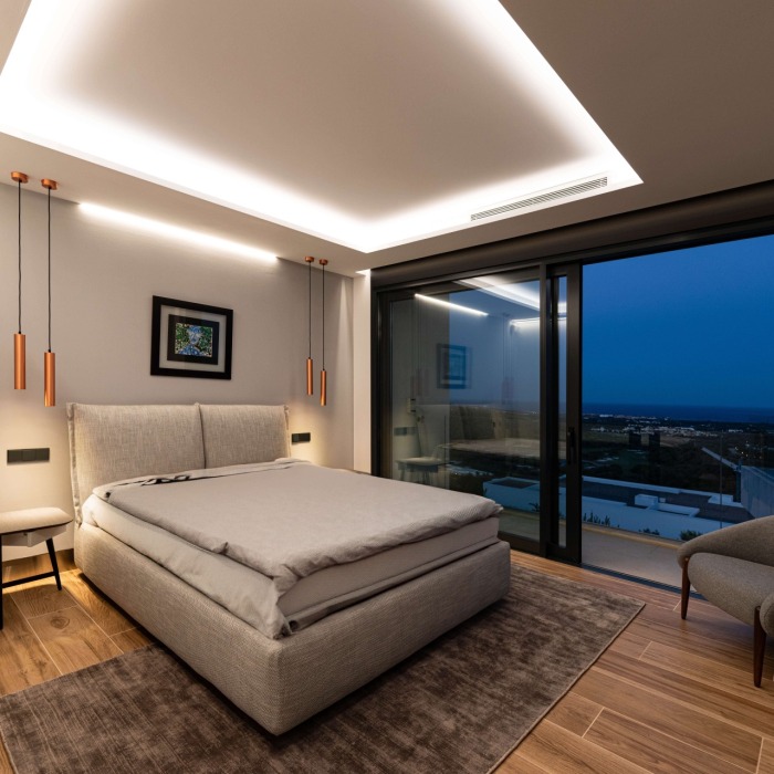 Luxurious Modern 5 Bedroom Villa in La Reserva de Sotogrande | Image 11