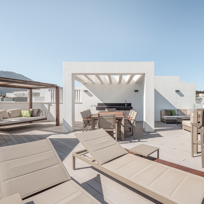 Luxury 3 Bedroom Frontline Beach Townhouse in Guadalobon, Estepona | Image 15