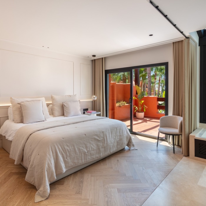 Luxury 4 Bedroom Townhouse in Altos de Puente Romano in Marbella Spain | Image 16
