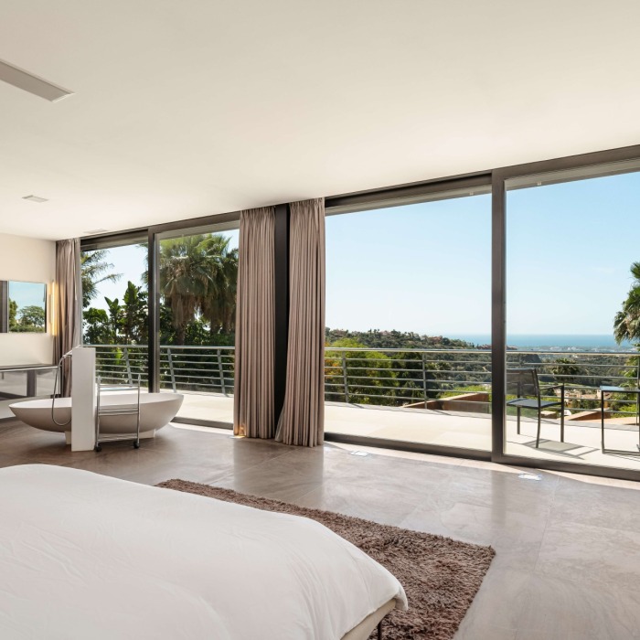 Modern Luxury 8 Bedroom Villa in La Reserva de Alcuzcuz, Benahavis | Image 8