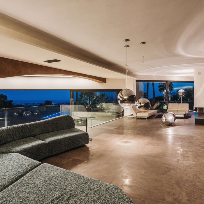 Modern Luxury 8 Bedroom Villa in La Reserva de Alcuzcuz, Benahavis | Image 2