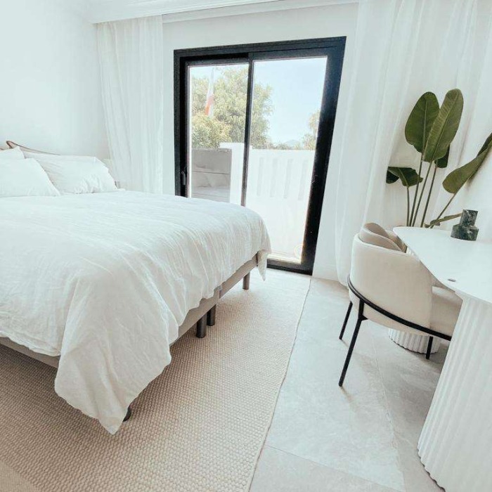 Boheme Chic 5 Bedroom Villa in Parcelas del Golf, Nueva Andalucia | Image 24