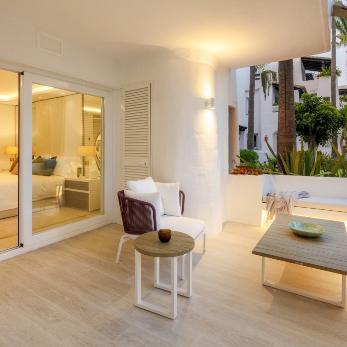 Modern 3 Bedroom Apartment in Marina De Puente Romano in Marbella Golden Mile | Image 16