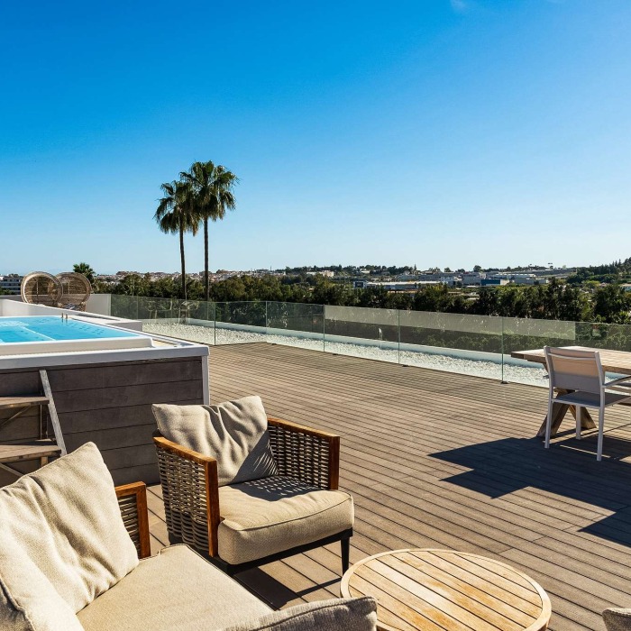 Villa Moderne de 5 Chambres en Premiere Ligne de Golf à Los Naranjos, Nueva Andalucia | Image 32
