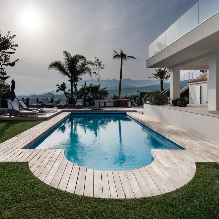 Villa Moderne avec vue Mer de 4 Chambres à El Rosario, Marbella East | Image 36