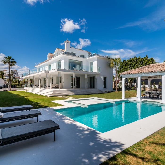 Villa for sale in Nueva Andalucia, Marbella Spain26