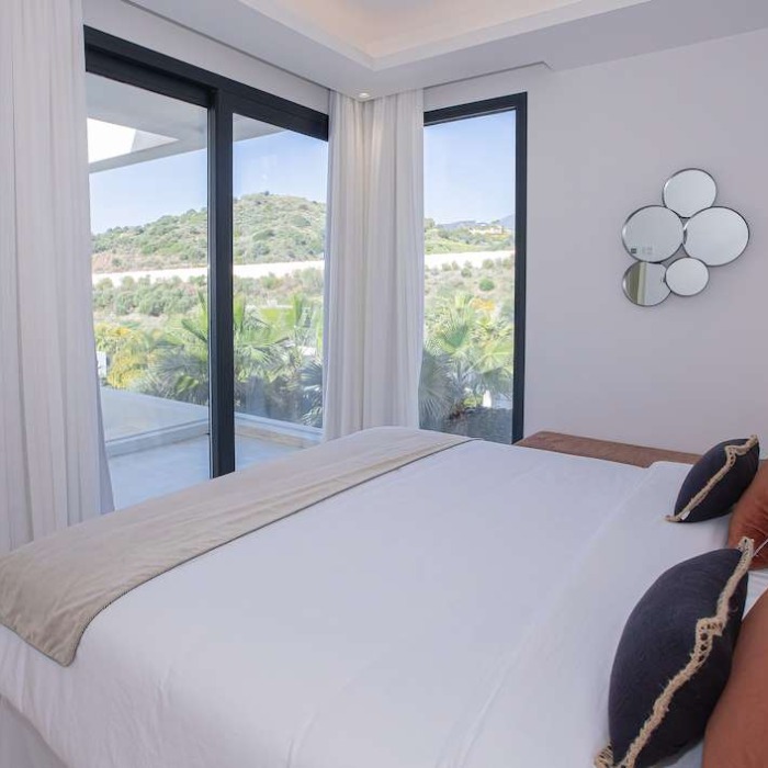 Modern 6 Bedroom Villa in Los Olivos, Nueva Andalucia | Image 109
