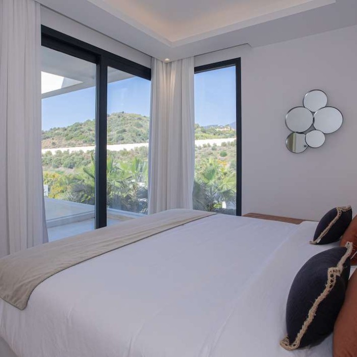 Modern 6 Bedroom Villa in Los Olivos, Nueva Andalucia | Image 108