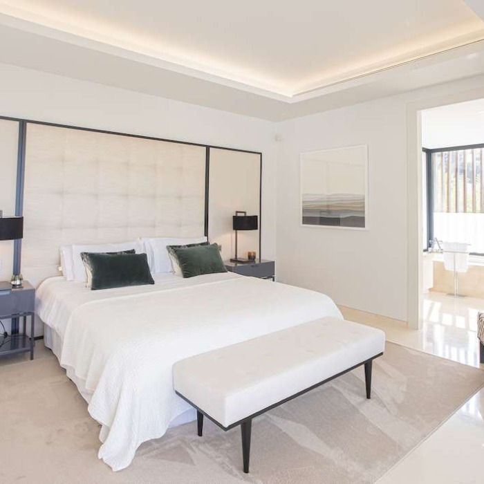 Modern 6 Bedroom Villa in Los Olivos, Nueva Andalucia | Image 99
