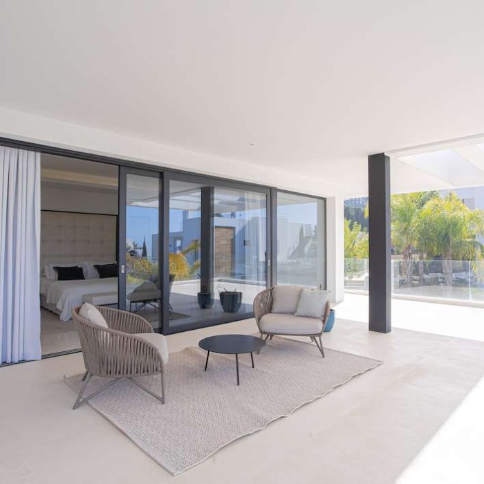 Villa Moderna de 6 Dormitorios en Nueva Andalucía, Marbella | Image 82