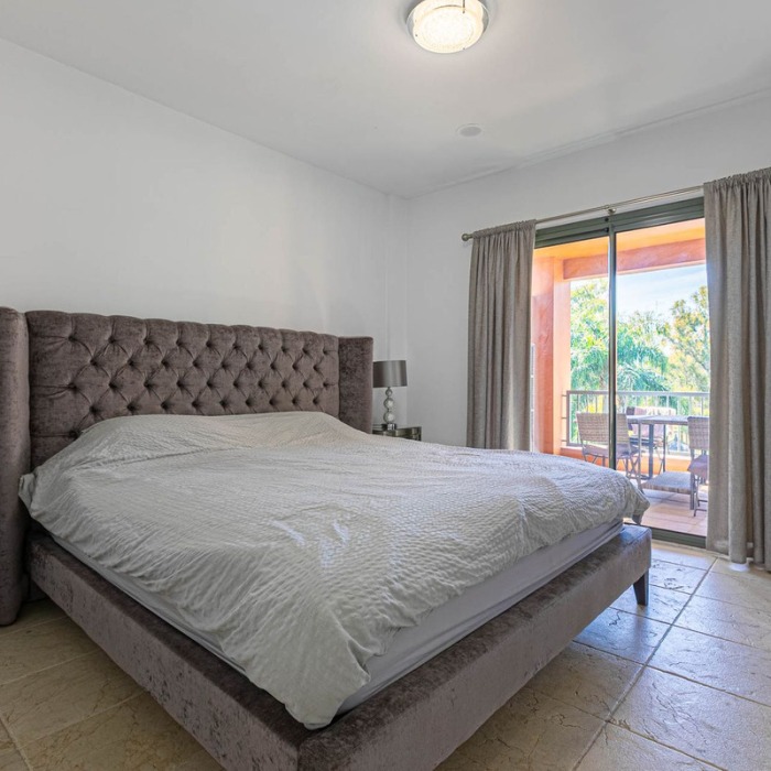 2 Bedroom Apartment in Benatalaya in Benahavis | Image 29