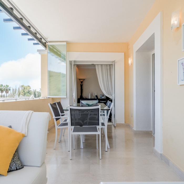 2 Bedroom Apartment in La Quinta, Benahavis | Image 8