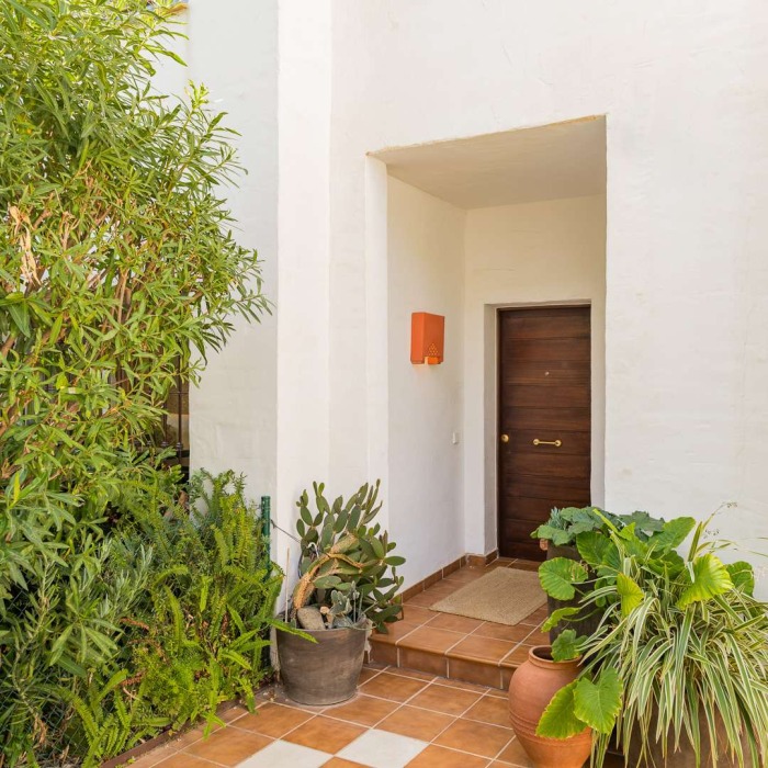 2 Bedroom Garden Apartment at La Quinta in Benahavis | Image 30