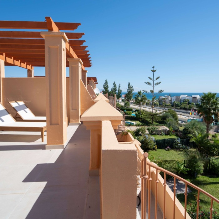 Luxurious 3-Bedroom Townhouse with Stunning Sea Views in Costa Galera, Estepona | Image 13