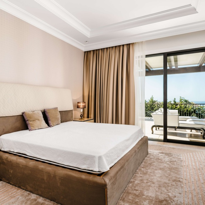 Exceptional 7 Bedroom Masterpiece in Sierra Blanca, Marbella Golden Mile | Image 15
