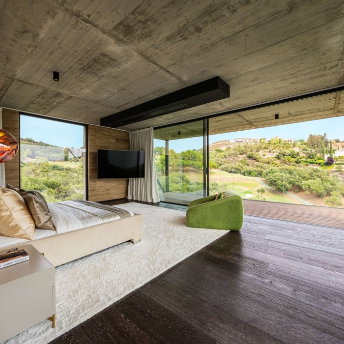 Modern 5 Bedroom Frontline Golf Villa with Breathtaking Views at Marbella Club Golf Resort in Benahavis | Image 7