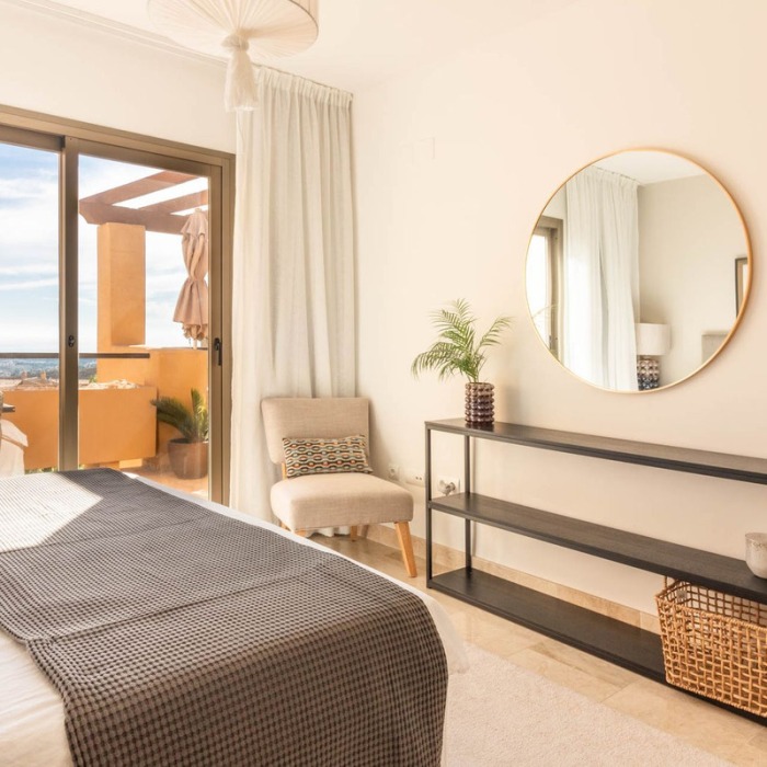 Modern 2 Bedroom Penthouse with Panoramic Sea Views in Benahavis | Image 9