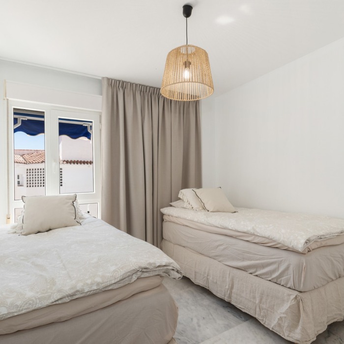 Modern 4 Bedroom Sea View Penthouse in Albatros I in La Campana, Nueva Andalucia | Image 16
