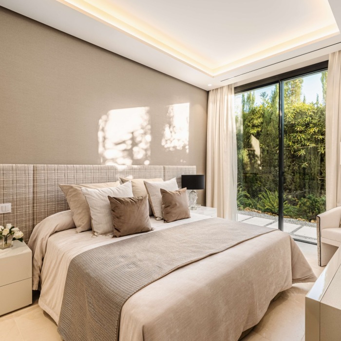 Modern 6 Bedroom Villa with Infinity Pool in La Cerquilla, Nueva Andalucia | Image 10