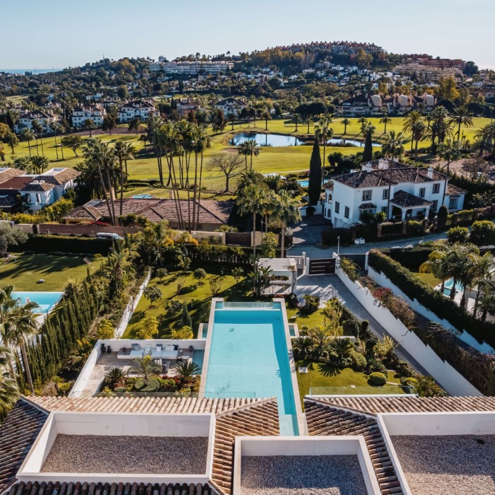 Modern 6 Bedroom Villa with Infinity Pool in La Cerquilla, Nueva Andalucia | Image 1