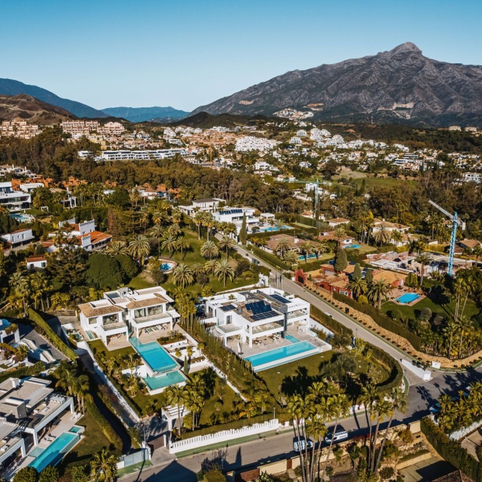 Modern 6 Bedroom Villa with Infinity Pool in La Cerquilla, Nueva Andalucia | Image 2