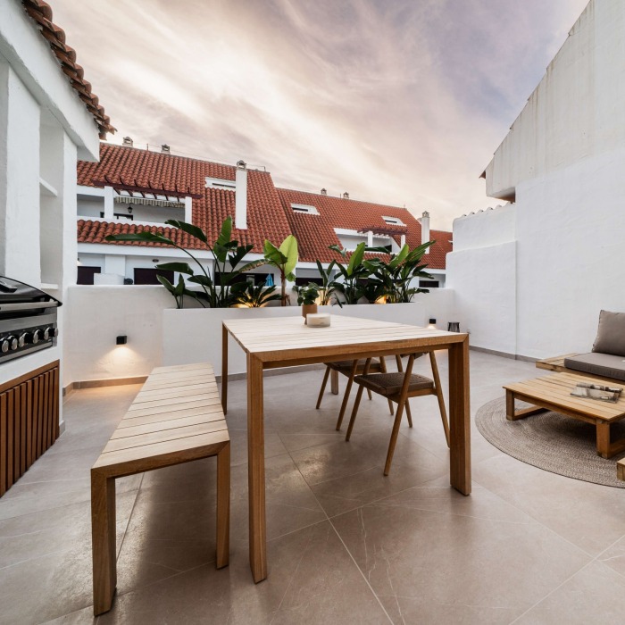 Modern 2 Bedroom Apartment in La Maestranza in Marbella | Image 28