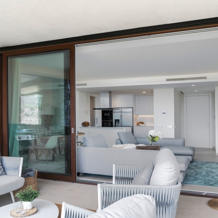 Modern 2 Bedroom Apartment at La Quinta in Benahavis | Image 13