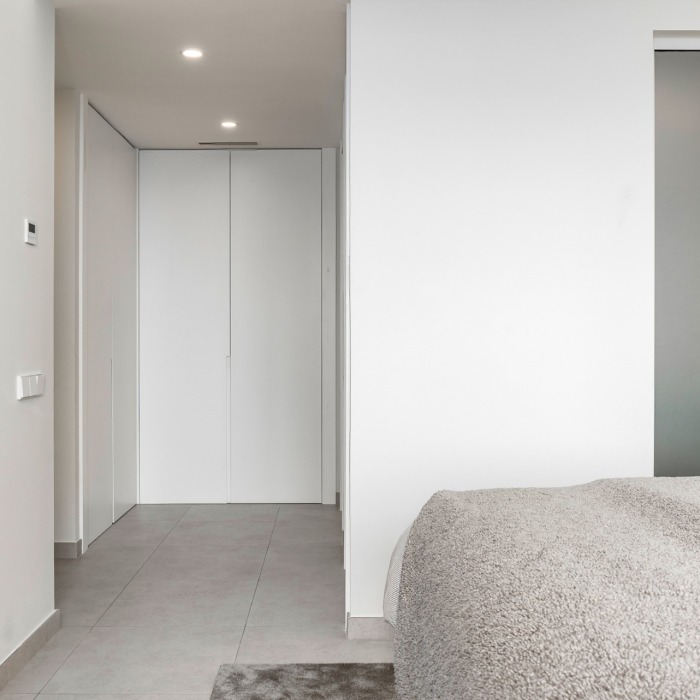 Modern 2 Bedroom Apartment at La Quinta in Benahavis | Image 25