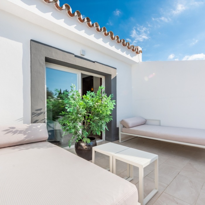 Modern 3 Bedroom Townhouse in Aloha in Nueva Andalucia | Image 15