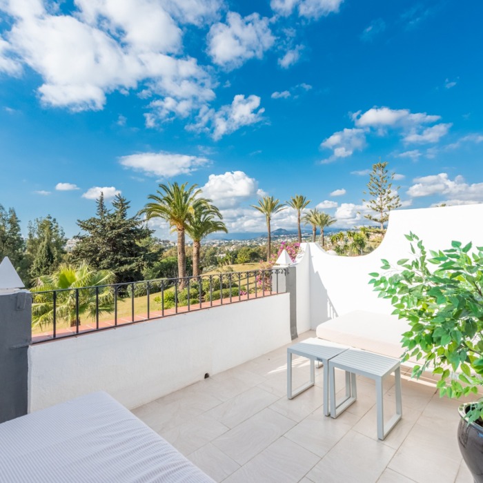 Modern 3 Bedroom Townhouse in Aloha in Nueva Andalucia | Image 14