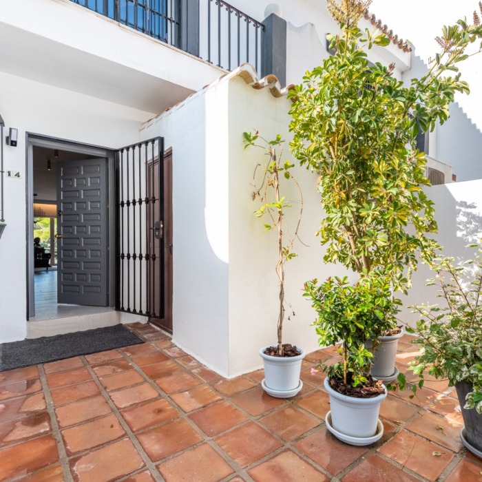 Modern 3 Bedroom Townhouse in Aloha in Nueva Andalucia | Image 29
