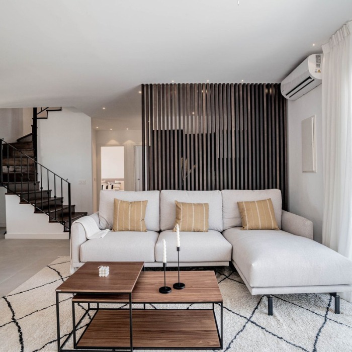 Modern 4 bedroom Duplex Penthouse in Pinos de Aloha, Nueva Andalucia | Image 12