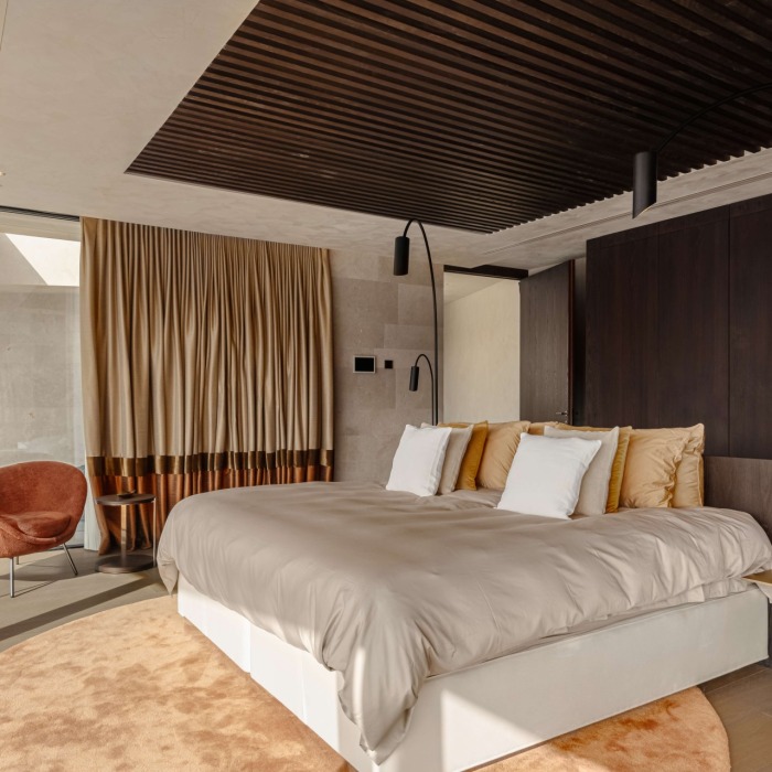 Modern 7 Bedroom Villa with Panoramic Sea Views in Monte Mayor, Benahavis | Image 7