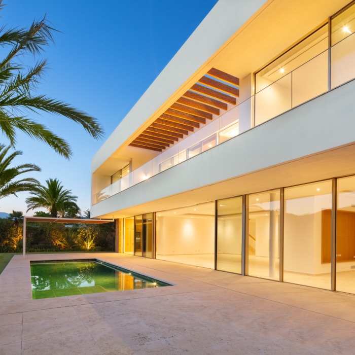 Moderna Villa de 5 Dormitorios en Primera Línea de Golf en Finca Cortesin en Casares | Image 6