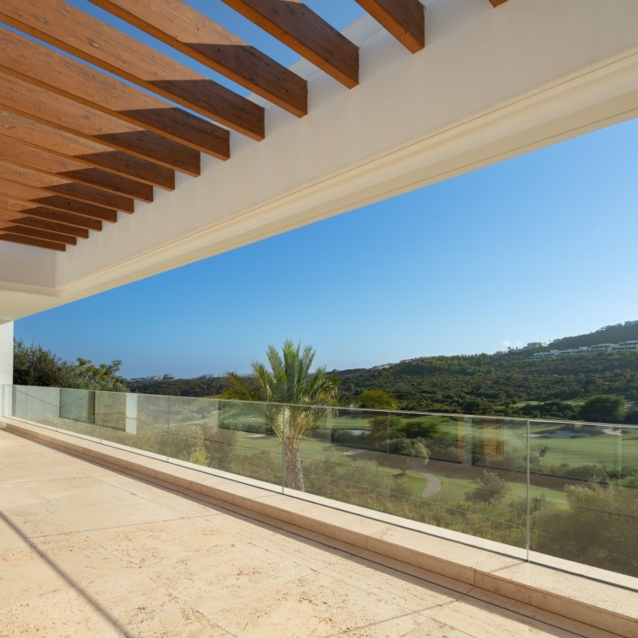 Moderna Villa de 5 Dormitorios en Primera Línea de Golf en Finca Cortesin en Casares | Image 18