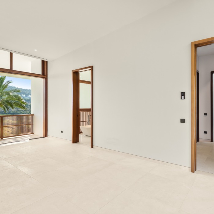 Luxury 6 Bedroom Frontline Golf Villa at Finca Cortesin, Casares | Image 9