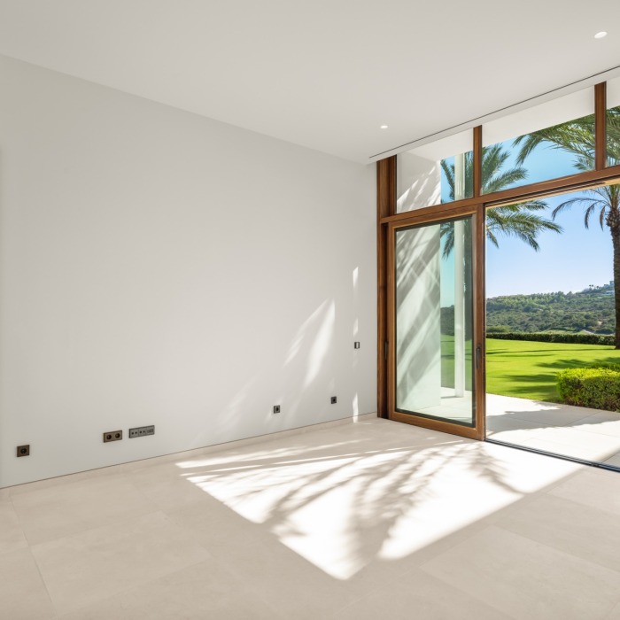 Villa de Luxe en Premiere Ligne de Golf de 6 Chambres au Finca Cortesin, Casares | Image 20