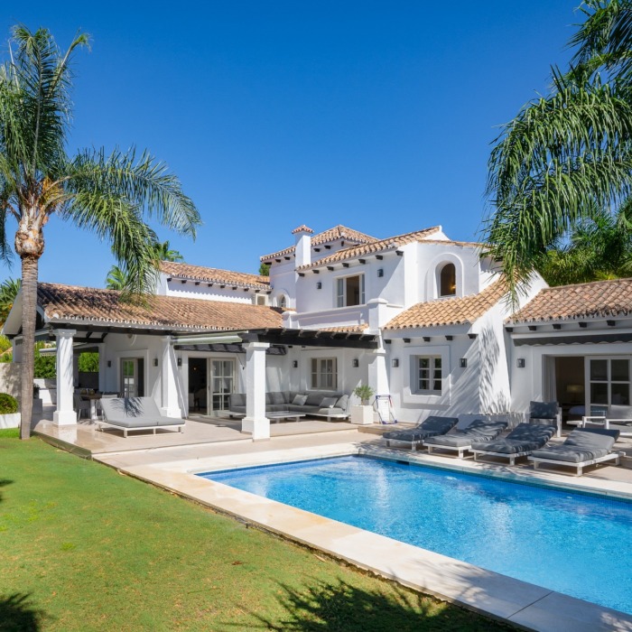 Luxury villa for sale in Los Naranjos, Marbella1