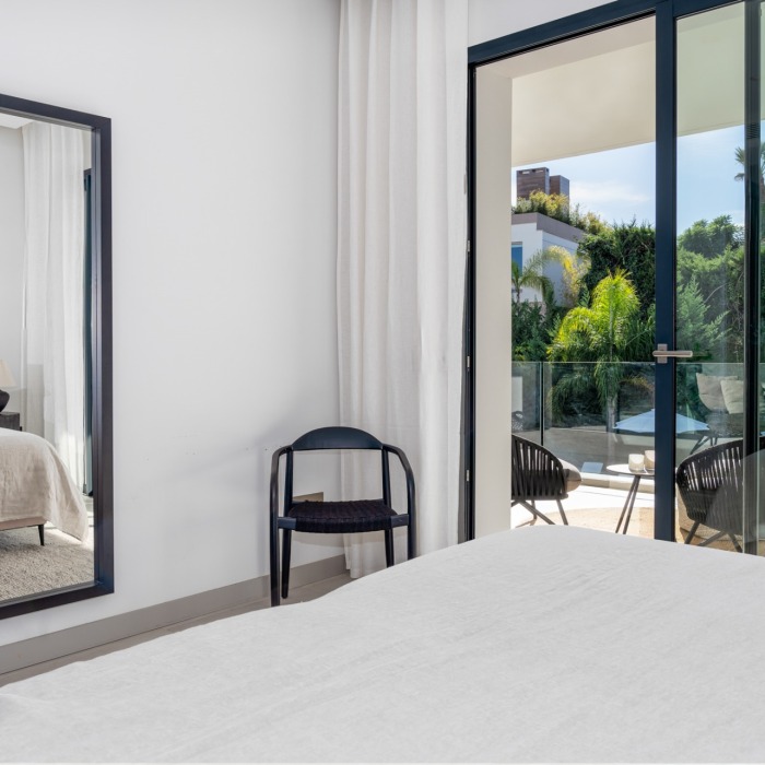 Luxury 5 Bedroom Villa in Puerto Banus | Image 36