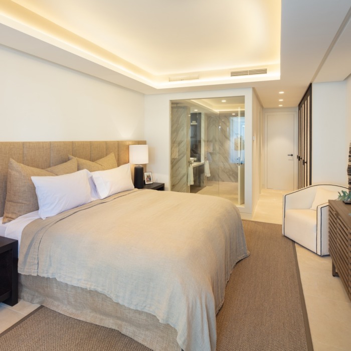 Modern 3 Bedroom Apartment in Puente Romano in Marbella | Image 12