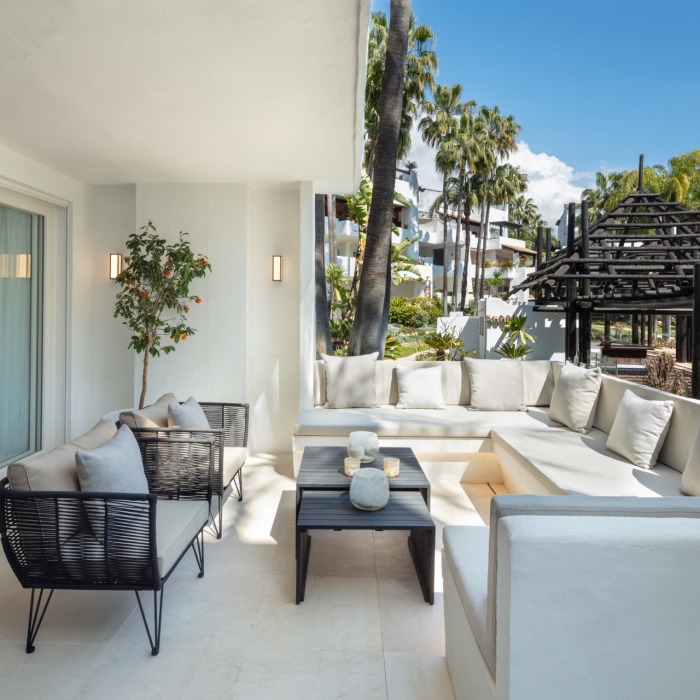 Moderno Apartamento de 3 Dormitorios en Puente Romano en Marbella | Image 22