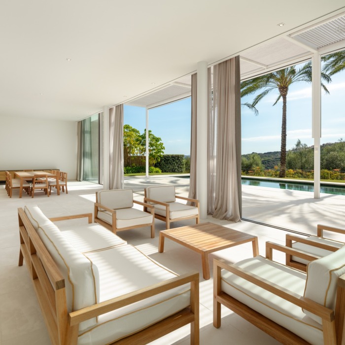 Moderna villa de 4 dormitorios en primera línea de golf en Finca Cortesin en Casares | Image 15