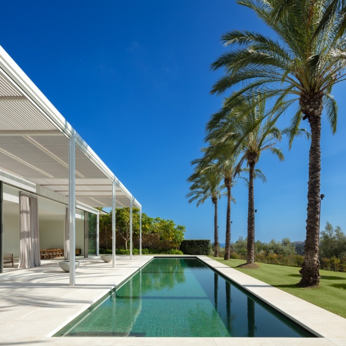 Moderna villa de 4 dormitorios en primera línea de golf en Finca Cortesin en Casares | Image 12