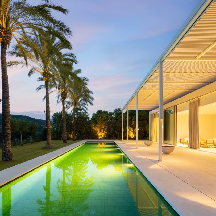 Moderna villa de 4 dormitorios en primera línea de golf en Finca Cortesin en Casares | Image 7