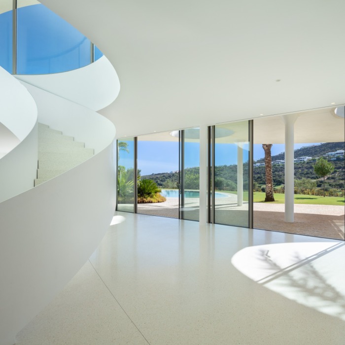 Villa Futuriste de 4 Chambres à Finca Cortesin, Casares | Image 11